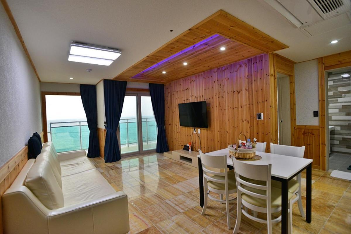 The Four Hills Jeju Hotel Екстериор снимка
