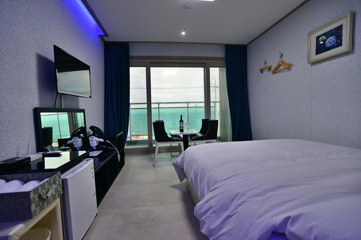 The Four Hills Jeju Hotel Екстериор снимка