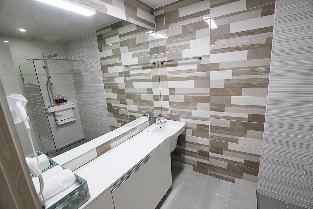 The Four Hills Jeju Hotel Екстериор снимка