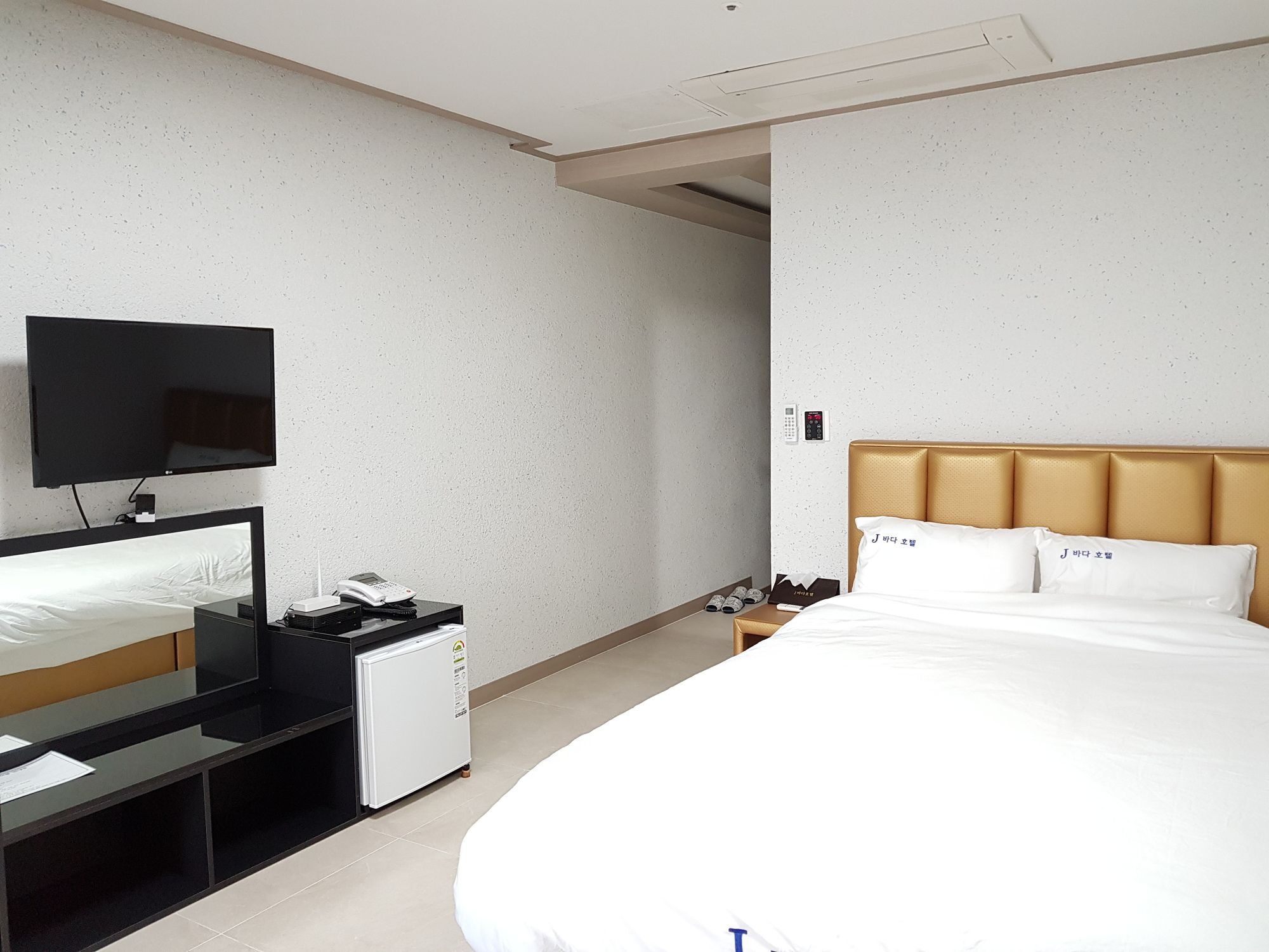 The Four Hills Jeju Hotel Екстериор снимка